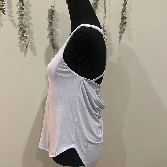 Lululemon Light Blue Strappy Back Tank Top – Size 4 - Picture 4 of 7